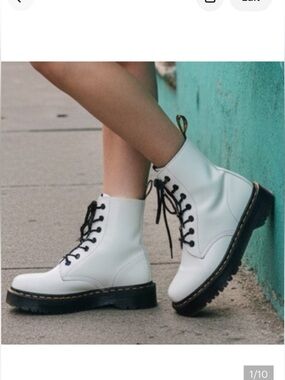 DR Martens Luana